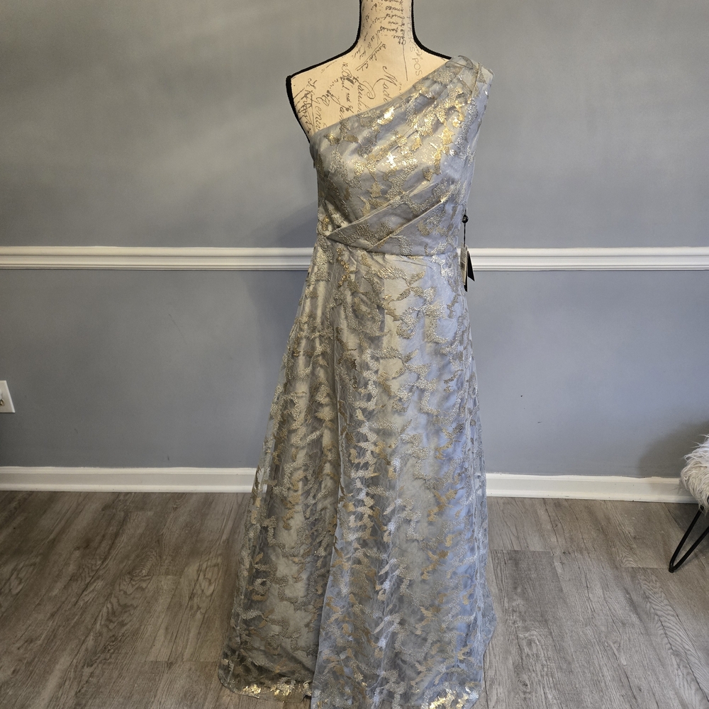 Elegant One-Shoulder Silver Dress
